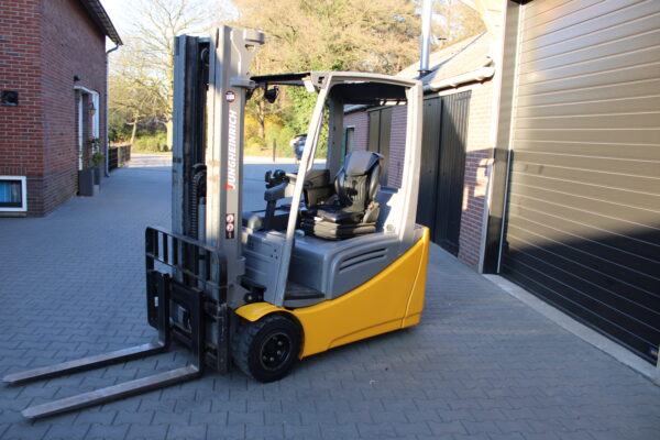 Jungheinrich EFG218 heftruck elektrische freelift triplex sideshift - Afbeelding 3