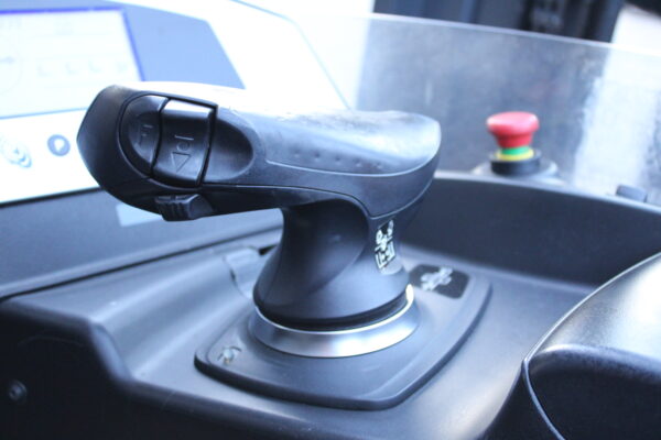 Still FM-X17 reachtruck elektrische triplex sideshift freelift - Afbeelding 11