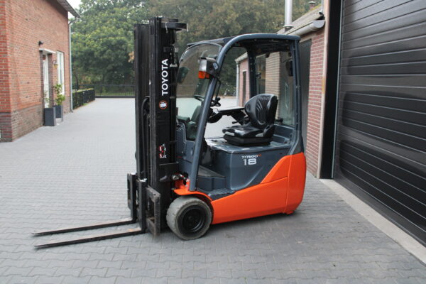 Toyota 8fbekt18 heftruck elektrische triplex sideshift 6498 uur - Afbeelding 5