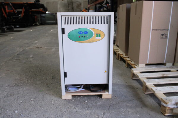 SE lader 80 volt 100ah