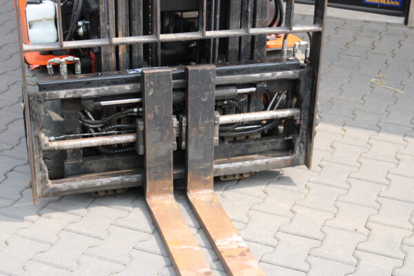 Toyota 8fbe20t heftruck elektrische triplex lepelversteling - Afbeelding 7