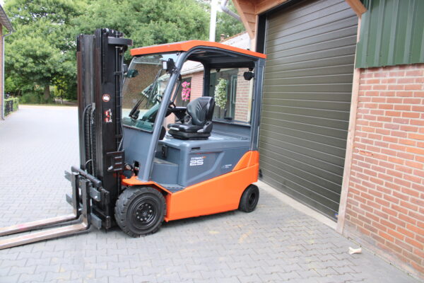 Toyota 8fbmt25 heftruck elektrische triplex sideshift 4 de functie - Afbeelding 10