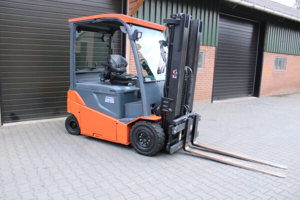 Toyota 8fbmt25 heftruck elektrische triplex sideshift 4 de functie