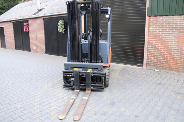 Toyota 8fbmt25 heftruck elektrische triplex lepelverstelling sideshift - Afbeelding 8