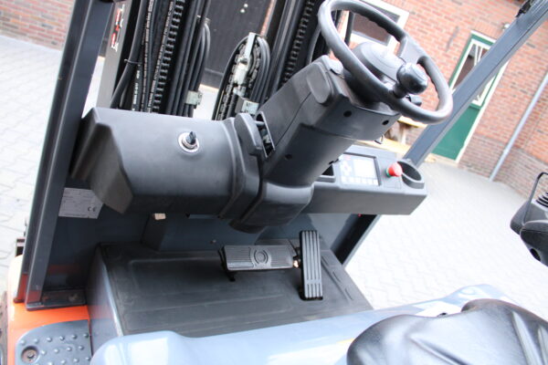 Toyota 8fbmt25 heftruck elektrische triplex lepelverstelling sideshift - Afbeelding 14