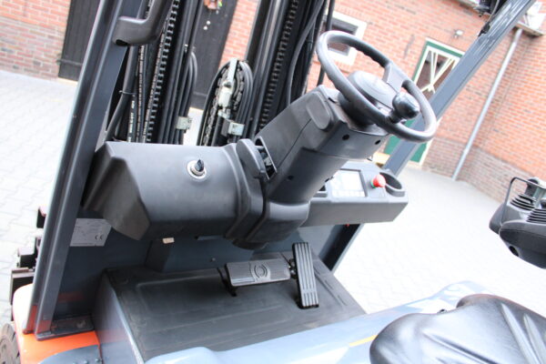Toyota 8fbmt25 heftruck elektrische triplex lepelverstelling sideshift - Afbeelding 13