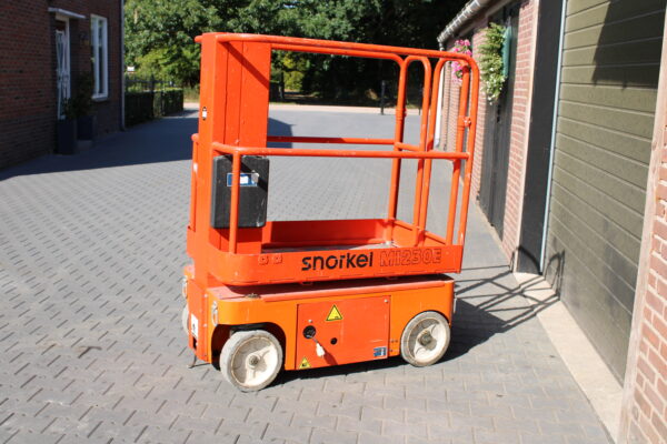 Snorkel m123 hoogwerker elektrische met nieuwe accu - Afbeelding 5