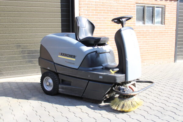 Kärcher KM100/100 veegmachine elektrische met maar 585 uur - Afbeelding 3