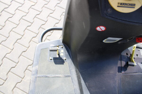 Kärcher KM100/100 veegmachine elektrische met maar 585 uur - Afbeelding 14