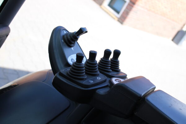 Still RX20-15 heftruck elektrische triplex lepelversteling sideshift - Afbeelding 12