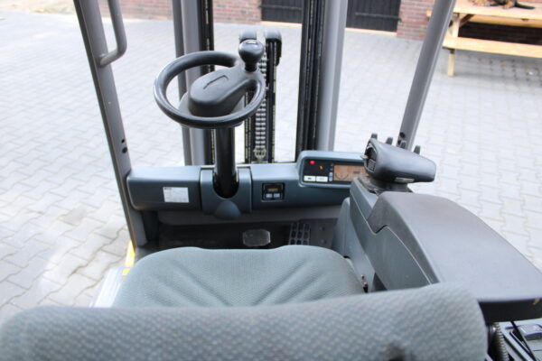 Jungheinrich EFG216 heftruck elektrische triplex freelift sideshift - Afbeelding 12