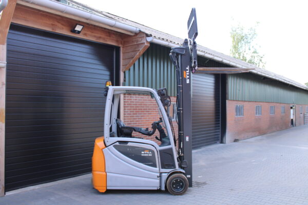 Still RX2020L heftruck elektrische triplex lepelverstelling sideshift - Afbeelding 3