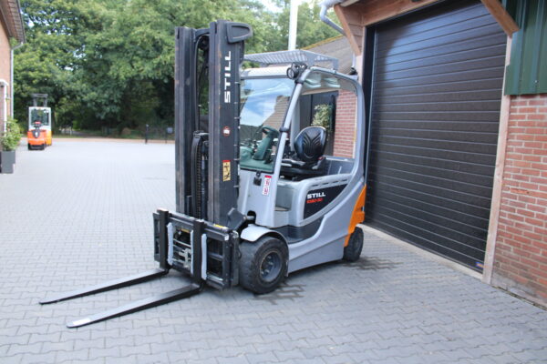Still RX60 30 heftruck elektrische triplex lepelverstelling sideshift - Afbeelding 9