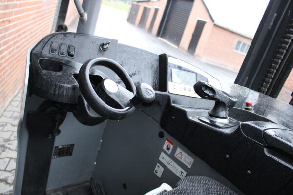Still FM-X12 reachtruck elektrische triplex sideshift freelift - Afbeelding 11