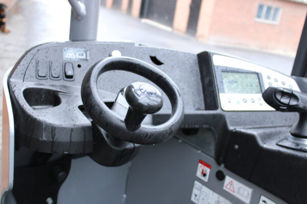 Still FM-X14 reachtruck elektrische triplex sideshift freelift - Afbeelding 12