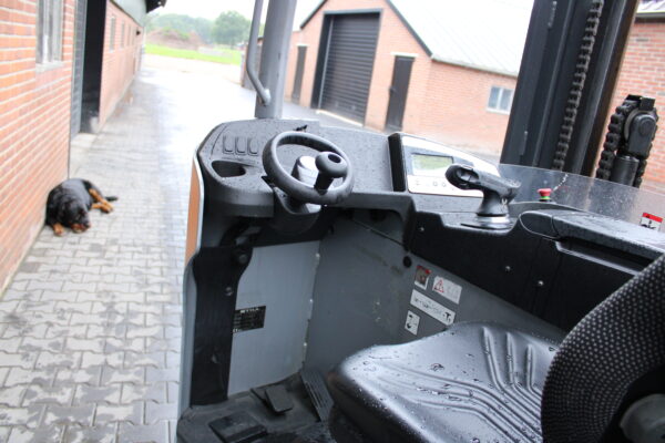 Still FM-X14 reachtruck elektrische triplex sideshift freelift - Afbeelding 8