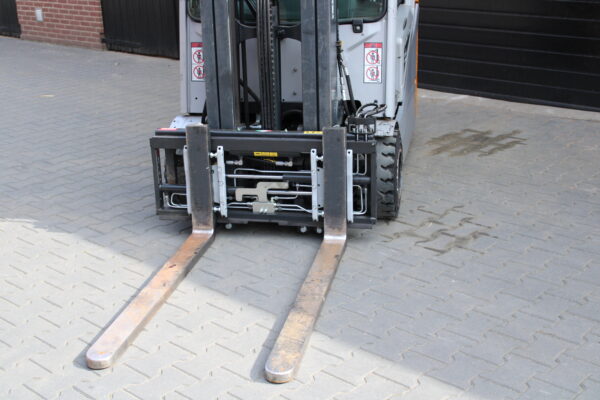 Still RX20 20L heftruck elektrische accu 90% lepelverstelling sideshift triplex - Afbeelding 9