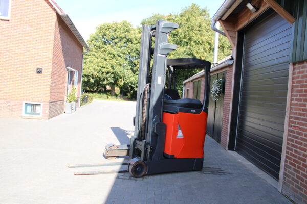 Linde R12B01 reachtruck elektrische triplex sideshift freelift - Afbeelding 3
