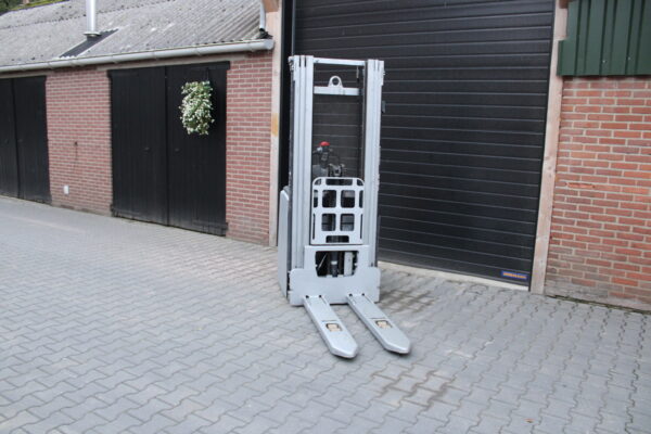 Still exv16 stapelaar nieuwe accu elektrische triplex freelift - Afbeelding 3