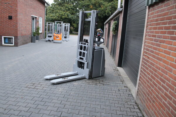 Still exv16 stapelaar nieuwe accu elektrische triplex freelift - Afbeelding 4