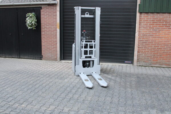 Still exv16 stapelaar nieuwe accu elektrische triplex freelift - Afbeelding 6