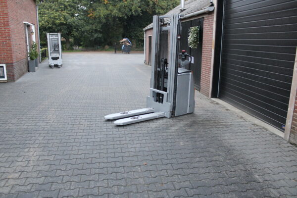 Still exv16 stapelaar accubj 2025 elektrische triplex freelift - Afbeelding 3