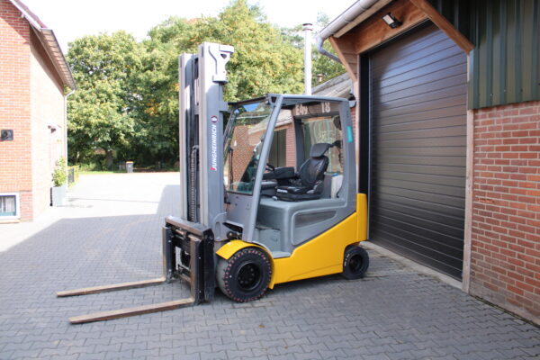 Jungheinrich EFG430 heftruck elektrische accubj 2022 triplex freelift sideshift lepelverstelling - Afbeelding 8