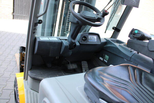 Jungheinrich EFG430 heftruck elektrische accubj 2022 triplex freelift sideshift lepelverstelling - Afbeelding 14