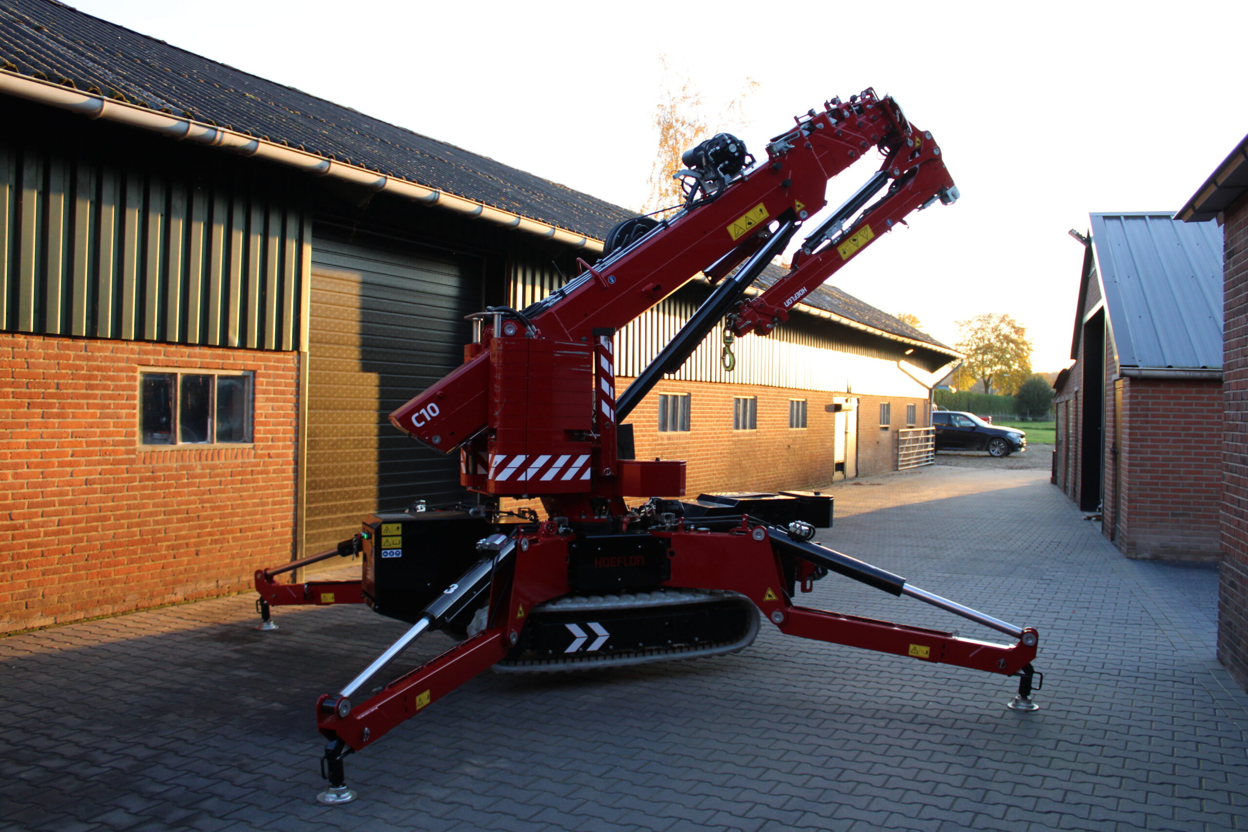 Hoeflon C10 bj 2022 met maar 1000 werk uren - Afbeelding 15