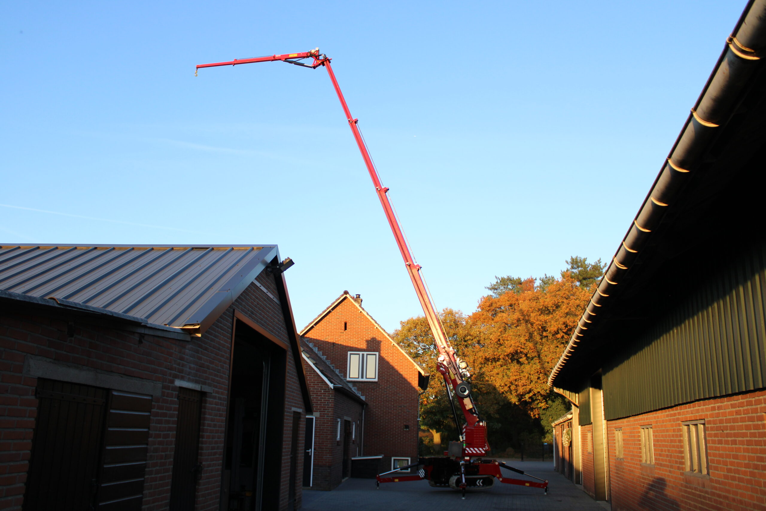 Hoeflon C10 bj 2022 met maar 1000 werk uren - Afbeelding 19