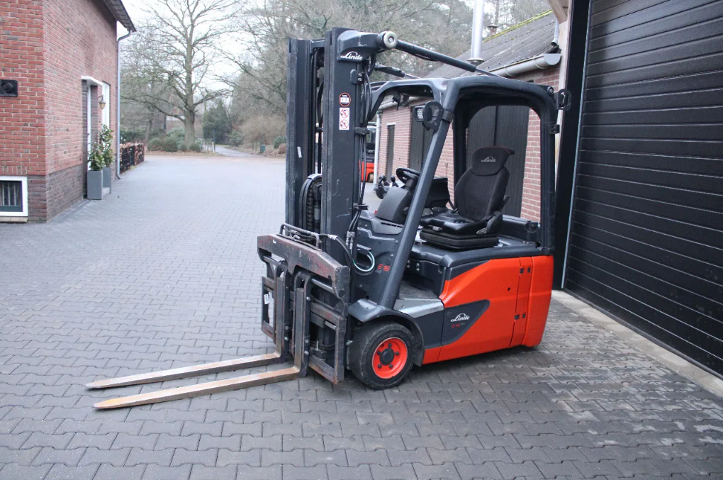 Linde E16 heftruck elektrische triplex sideshift lepelverstelling - Afbeelding 3