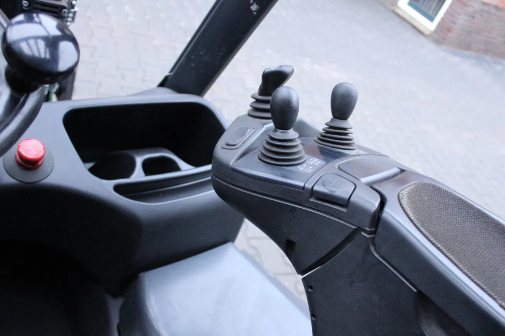 Linde E16 heftruck elektrische triplex sideshift lepelverstelling - Afbeelding 11