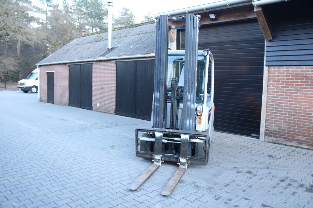 Still RX60-35 heftruck elektrische triplex sideshift lepelverstelling - Afbeelding 7