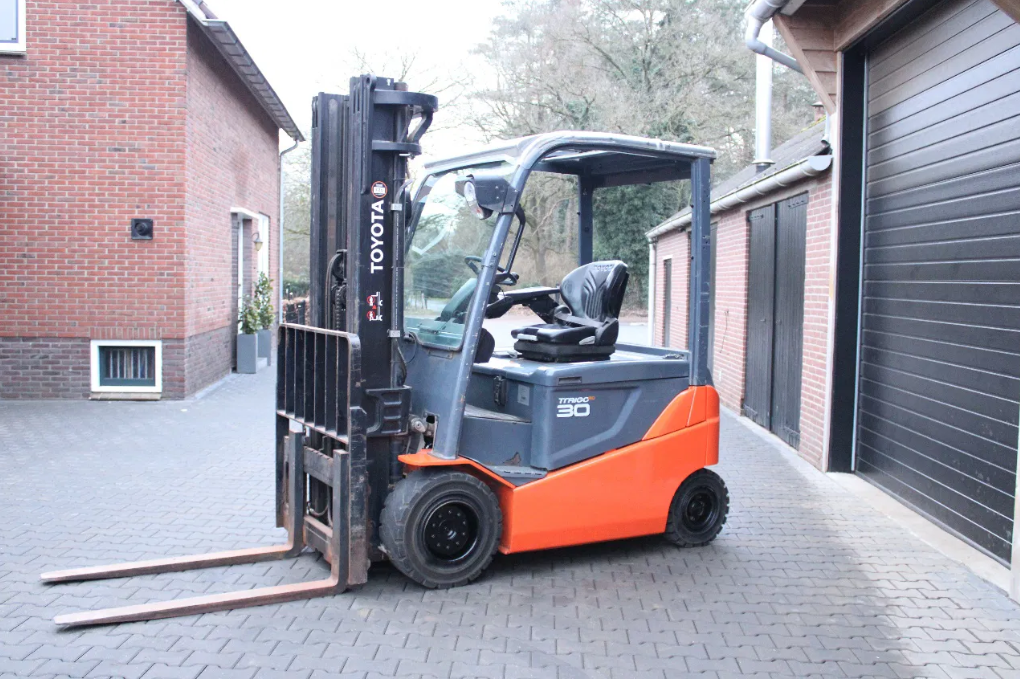 Toyota 8FBMKT30 heftruck elektrische triplex sideshift - Afbeelding 3