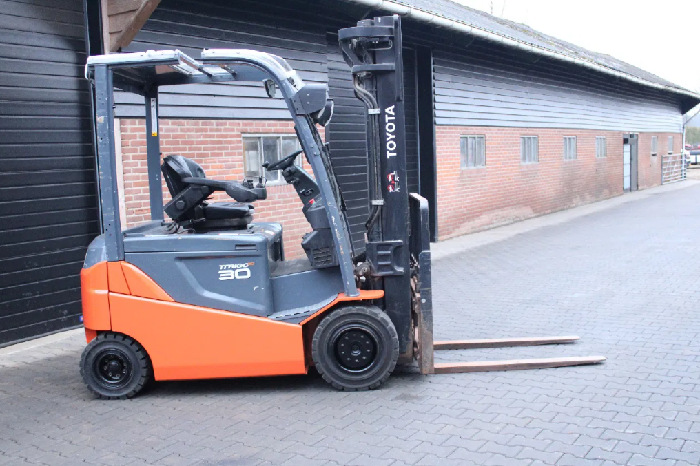 Toyota 8FBMKT30 heftruck elektrische triplex sideshift - Afbeelding 4