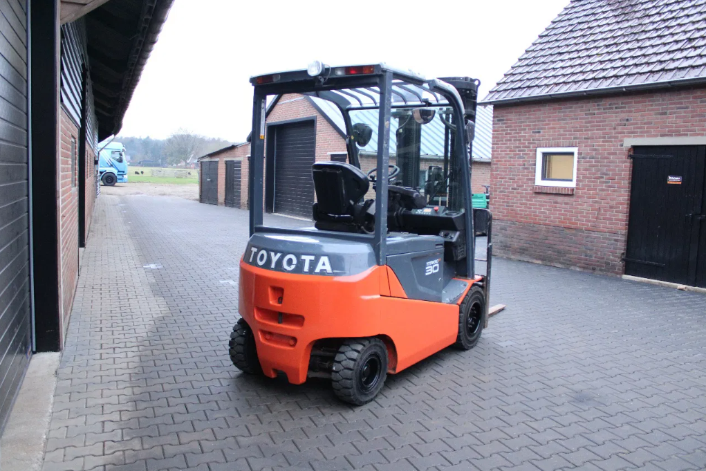 Toyota 8FBMKT30 heftruck elektrische triplex sideshift - Afbeelding 6