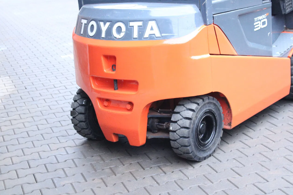 Toyota 8FBMKT30 heftruck elektrische triplex sideshift - Afbeelding 7