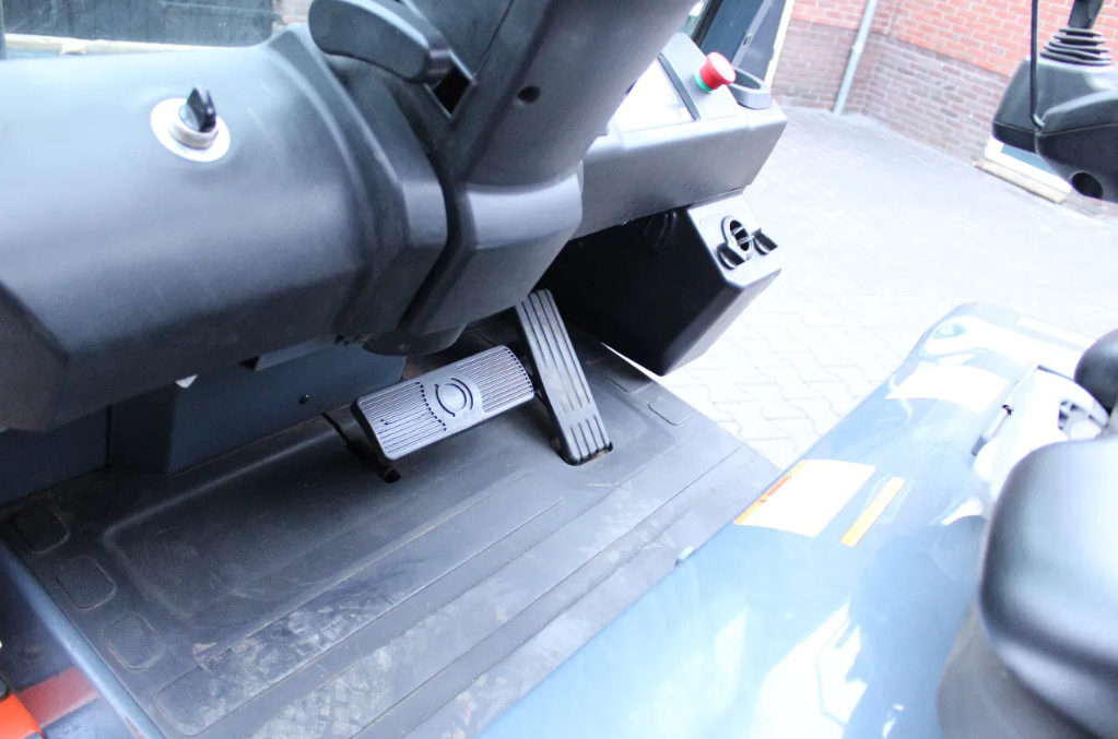 Toyota 8FBMKT30 heftruck elektrische triplex sideshift - Afbeelding 15