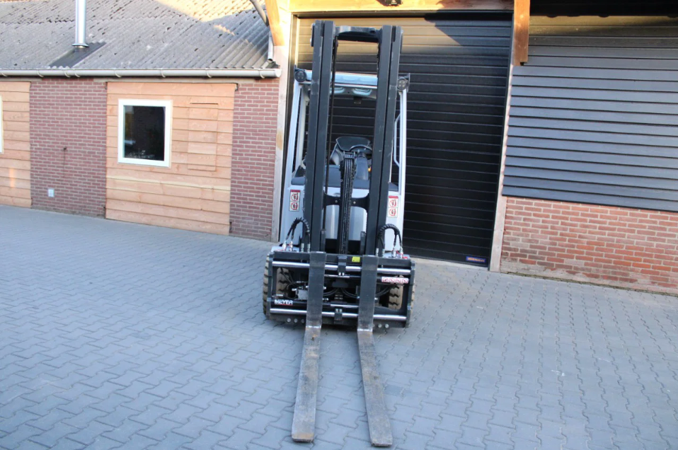 Still RX60 30 heftruck elektrische triplex lepelverstelling sideshift - Afbeelding 7